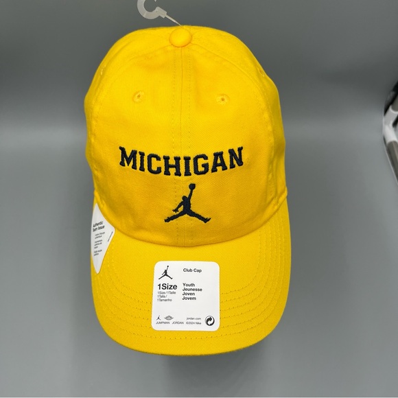 Jordan University Of Michigan Wolveriens On-Field Club Cap Adjustable Hat. Youth - Picture 3 of 14